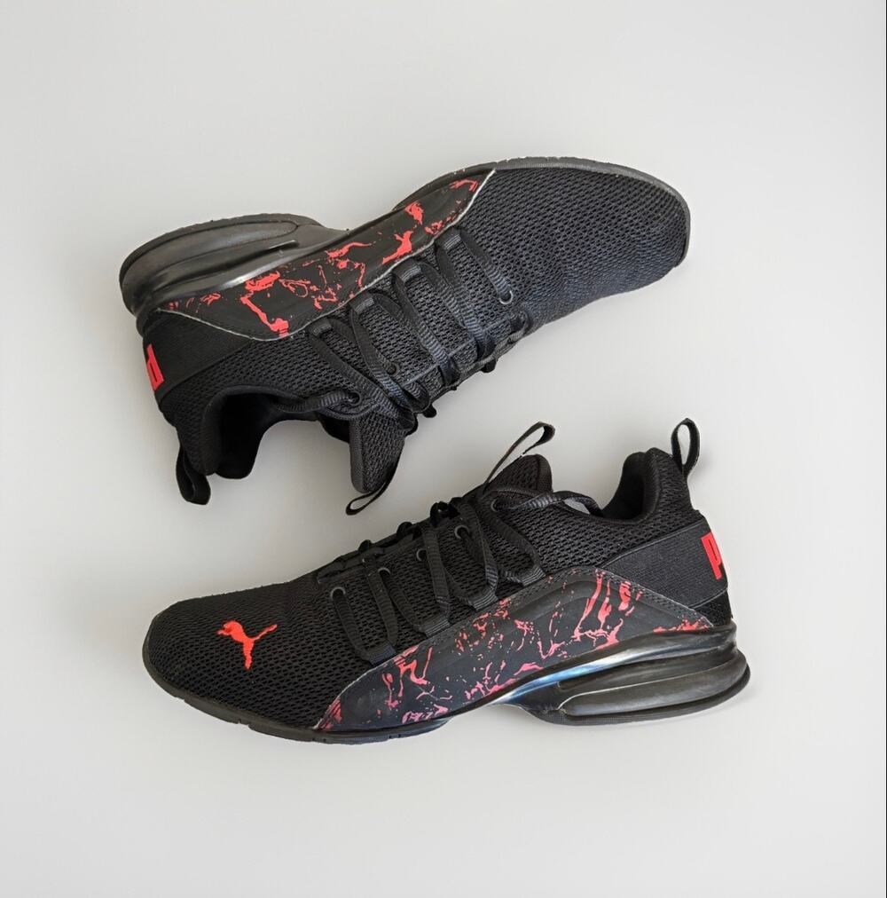 Puma Axelion Men’s 9.5 Black Red Training Shoes Athletic Sneakers